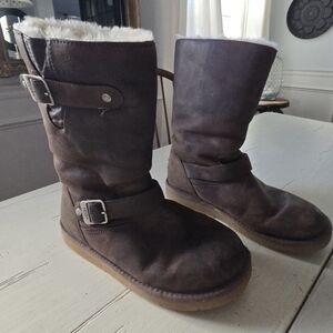 UGG Australia Boots 5678 Brown Leather Shearling Lined Strapped Women Size 8